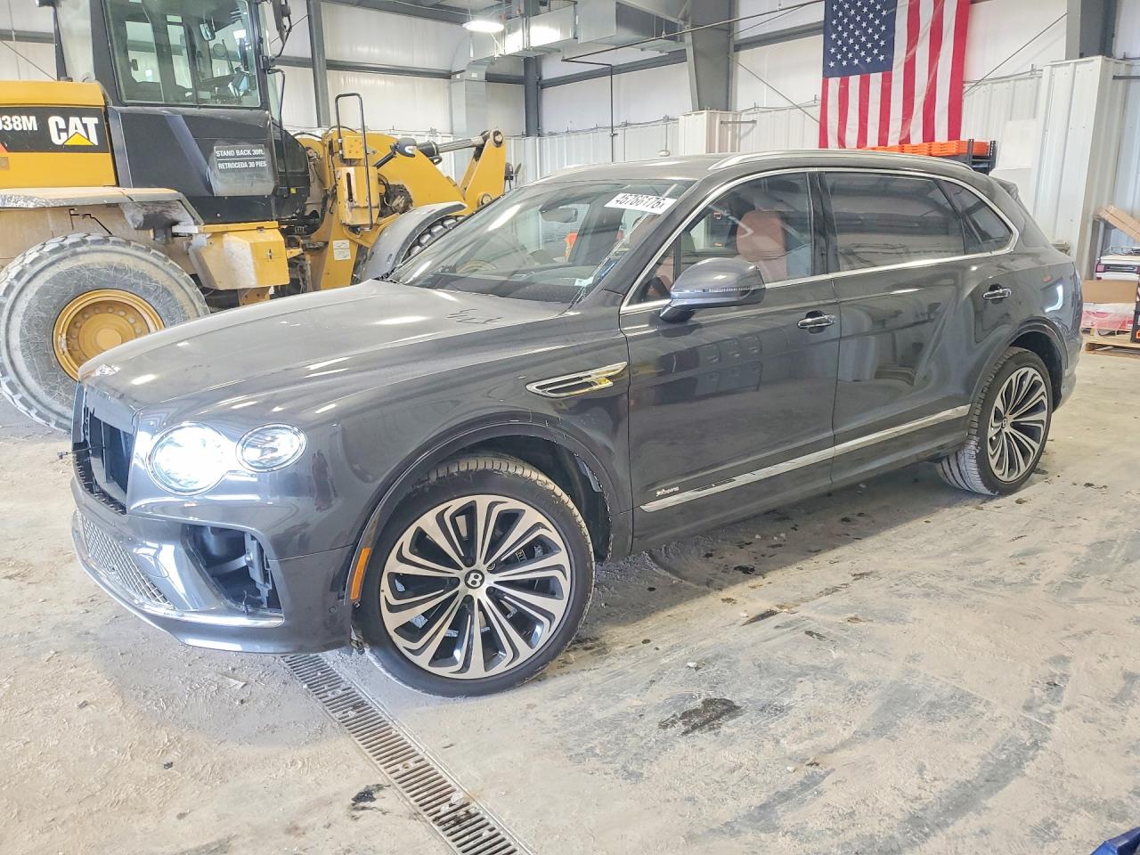BENTLEY BENTAYGA 2023