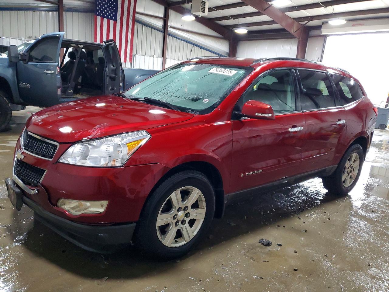 CHEVROLET TRAVERSE 2010