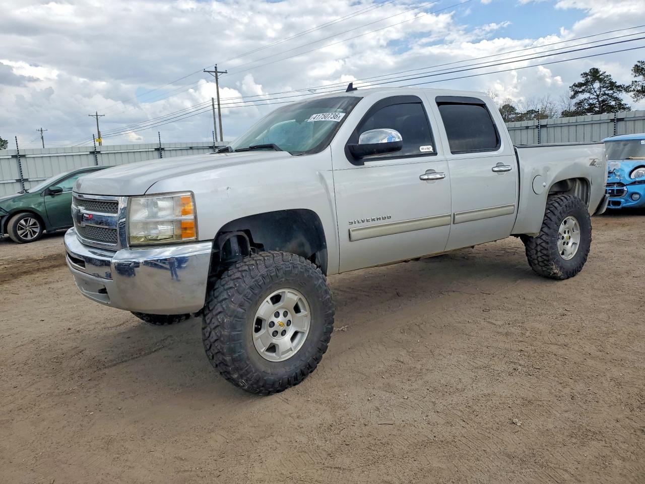 CHEVROLET SILVERADO 2013