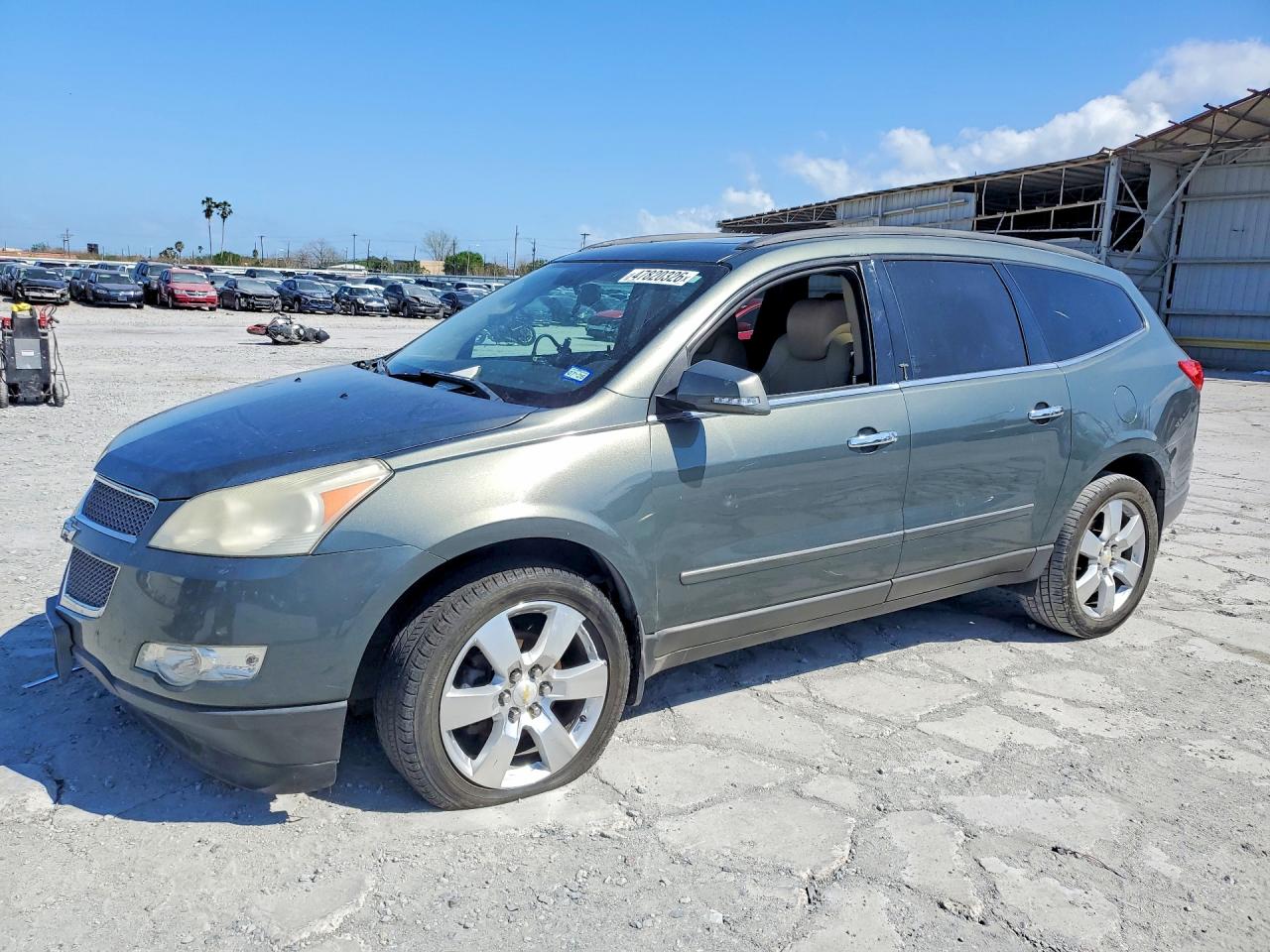 CHEVROLET TRAVERSE 2011