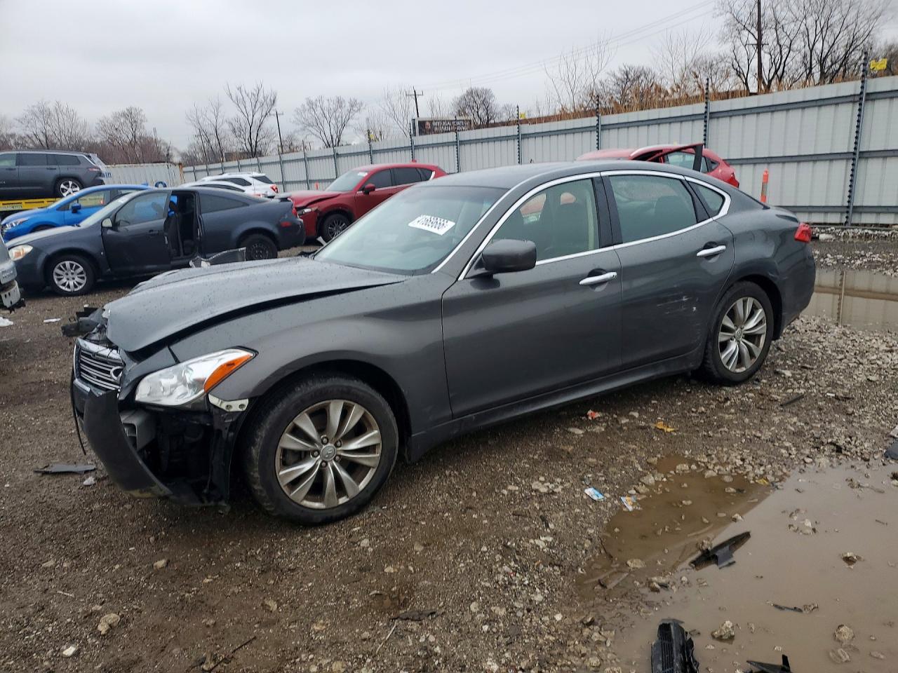 INFINITI M37 2012