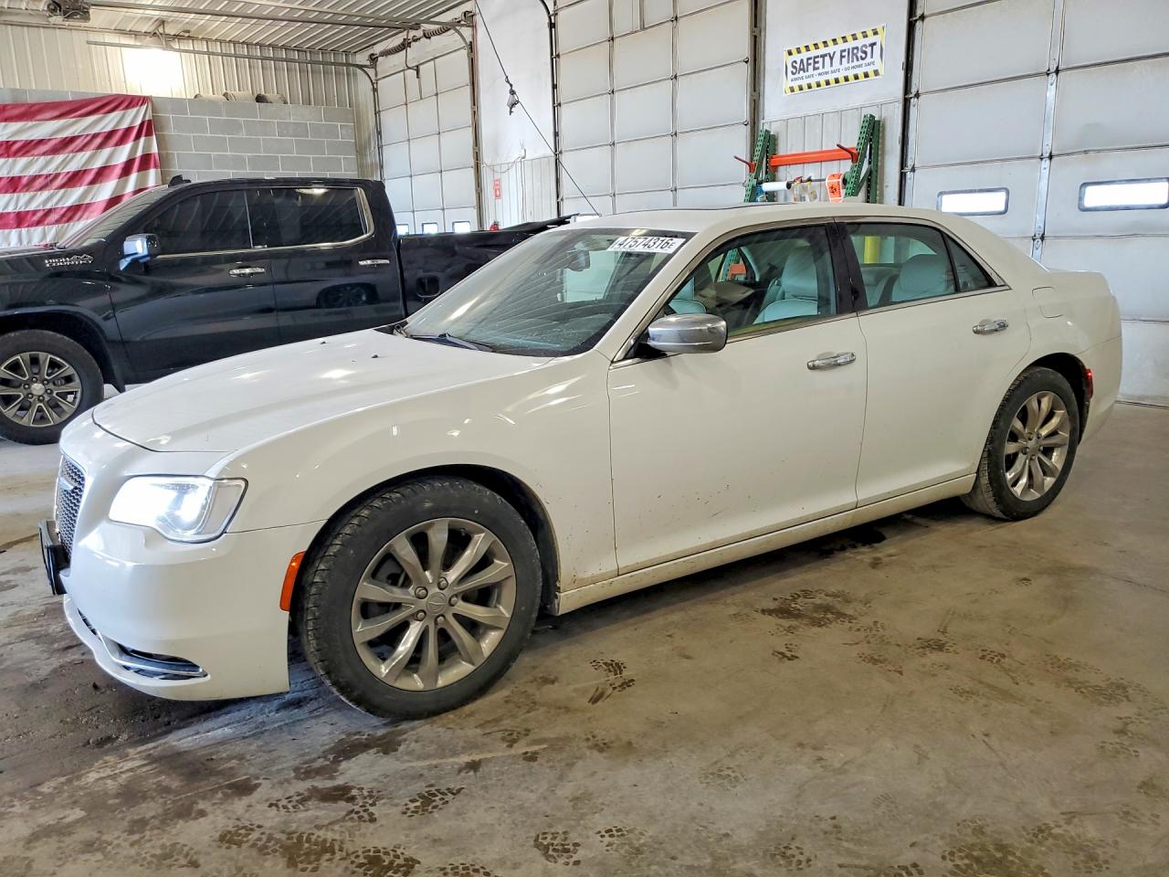 CHRYSLER 300 2018