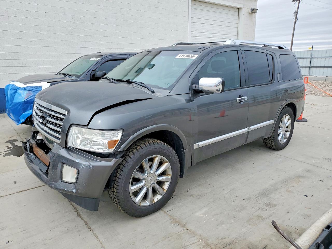 INFINITI QX56 2010