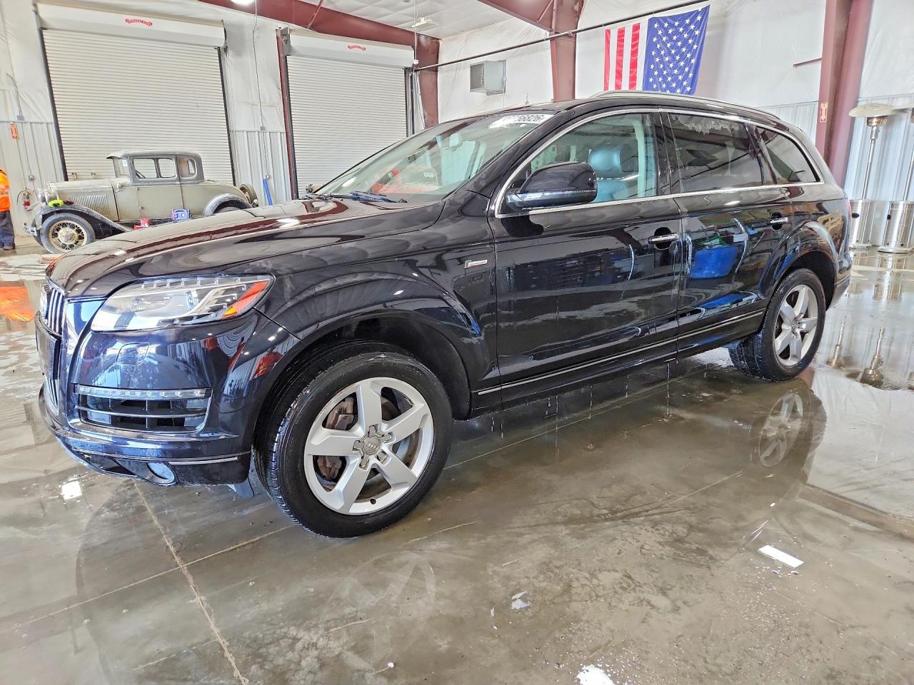 AUDI Q7 2015