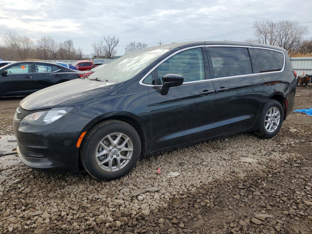 CHRYSLER VOYAGER 2022