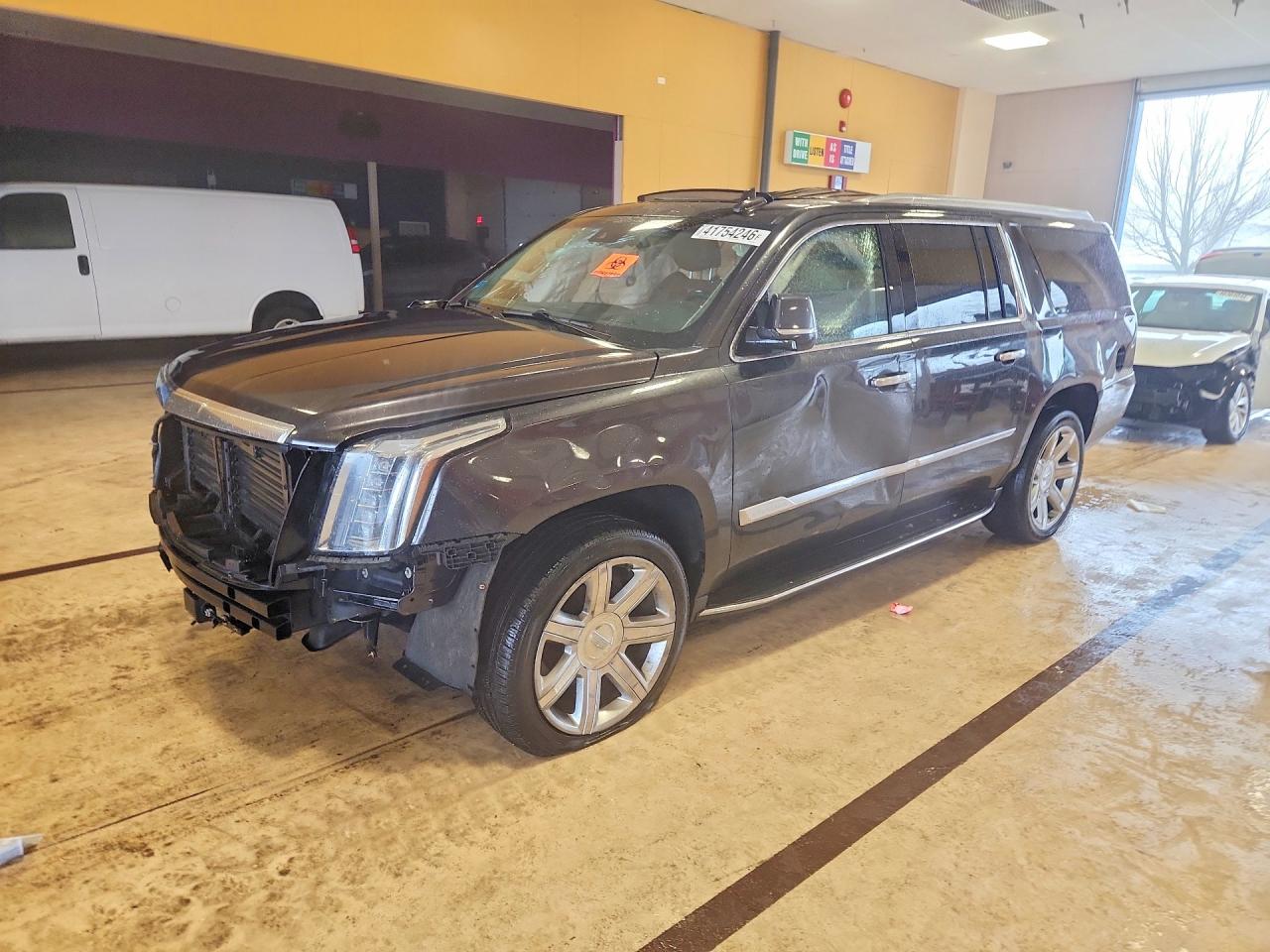 CADILLAC ESCALADE 2017