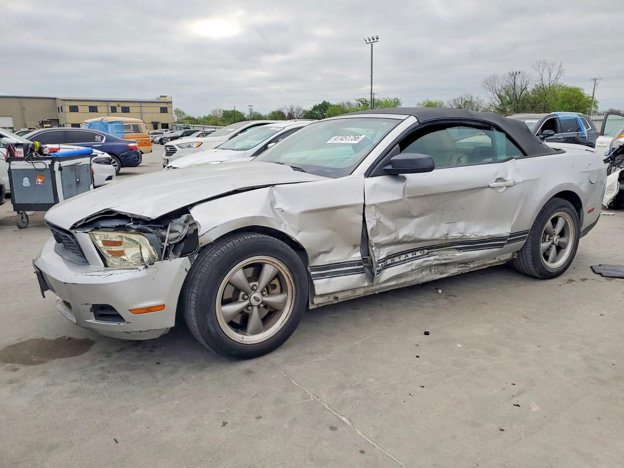 FORD MUSTANG 2011