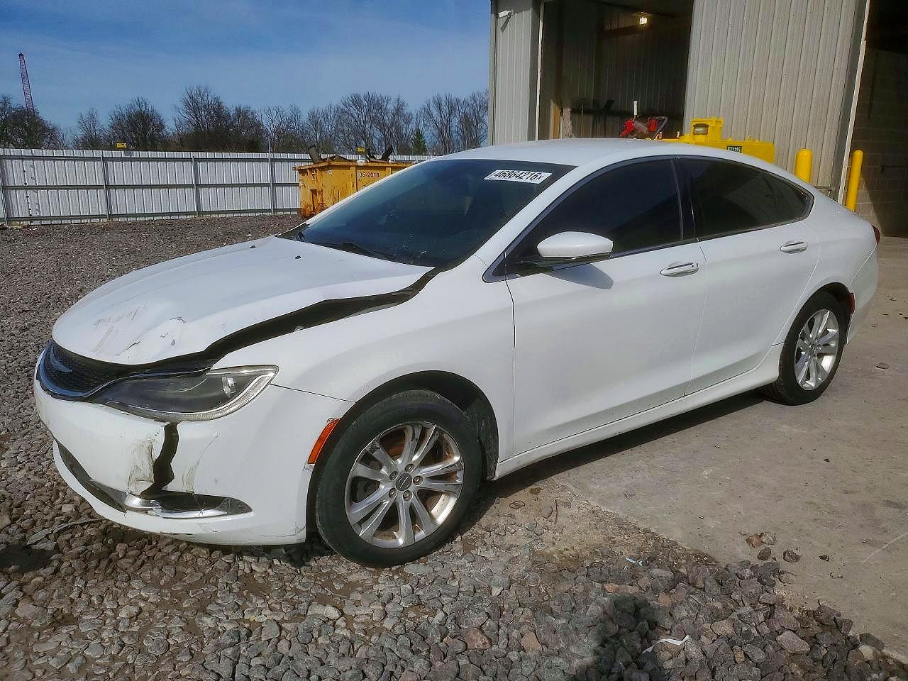 CHRYSLER 200 2015