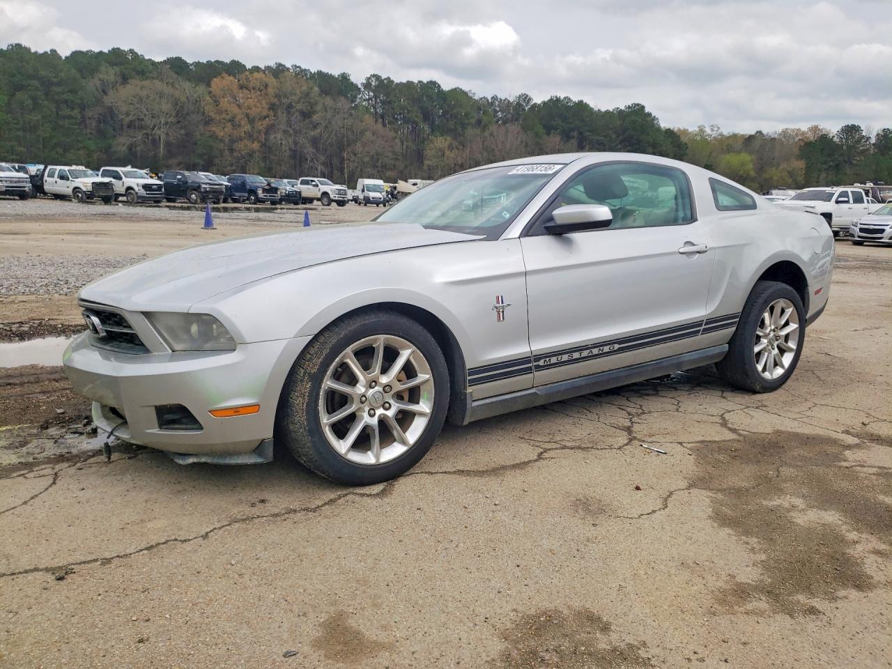 FORD MUSTANG 2010