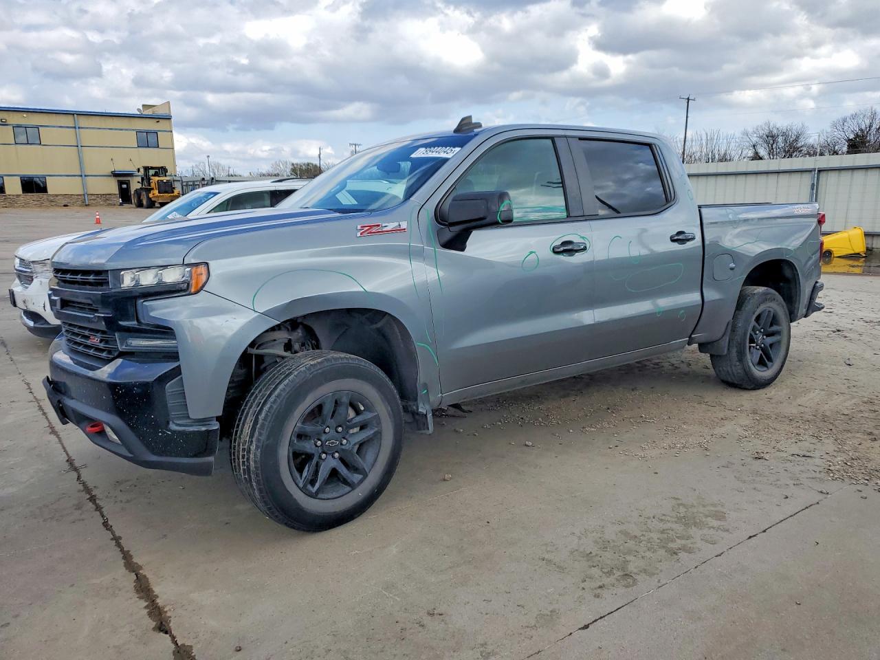 CHEVROLET SILVERADO 2021