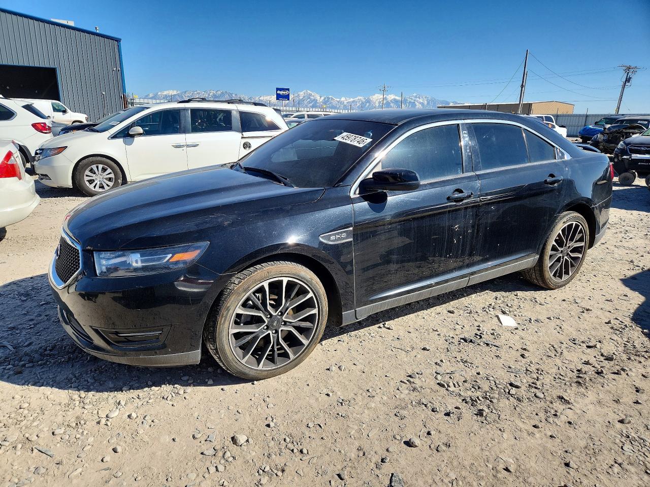 FORD TAURUS 2017