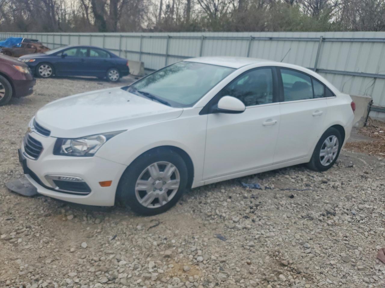 CHEVROLET CRUZE 2015