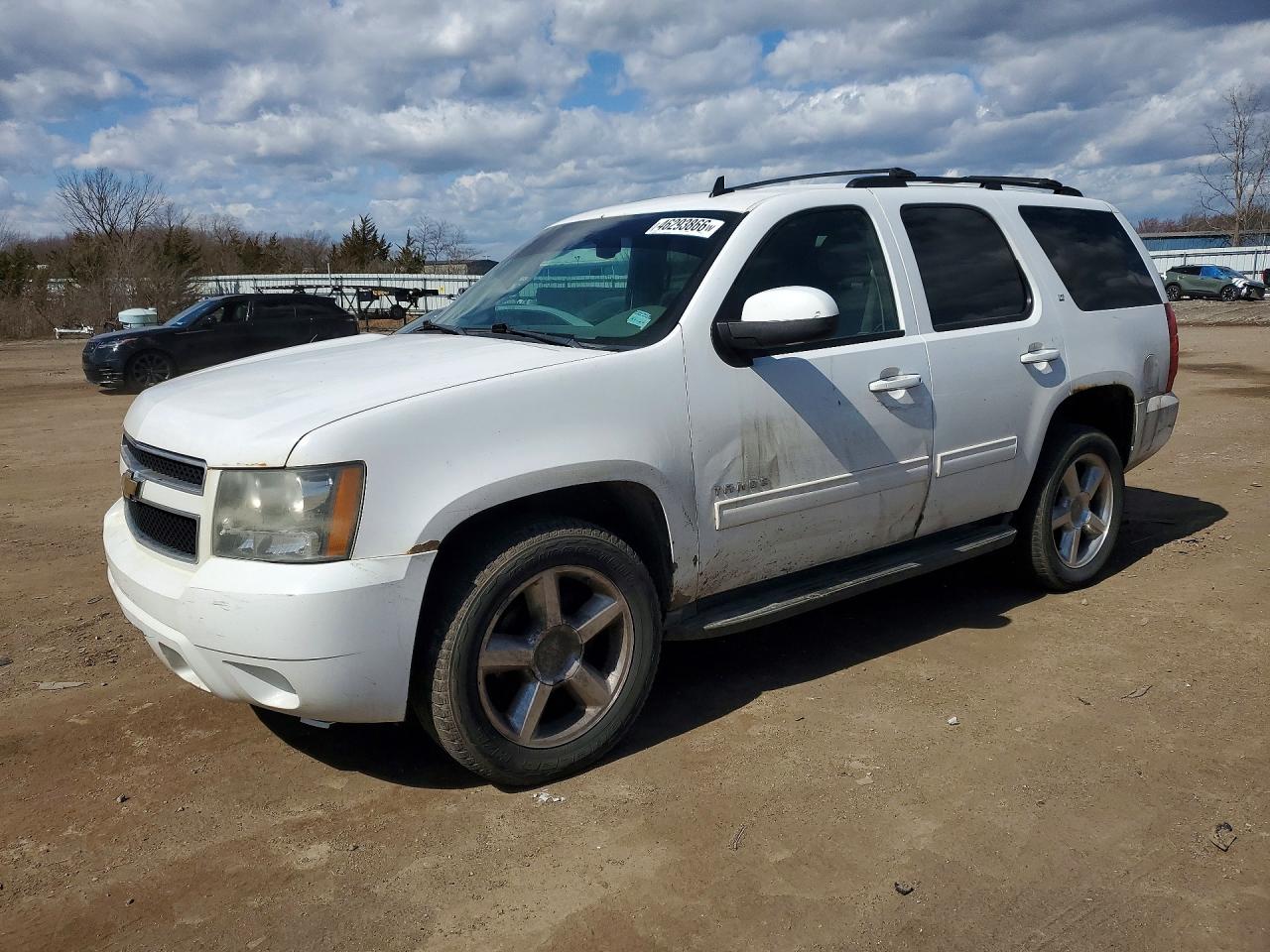 CHEVROLET TAHOE 2011