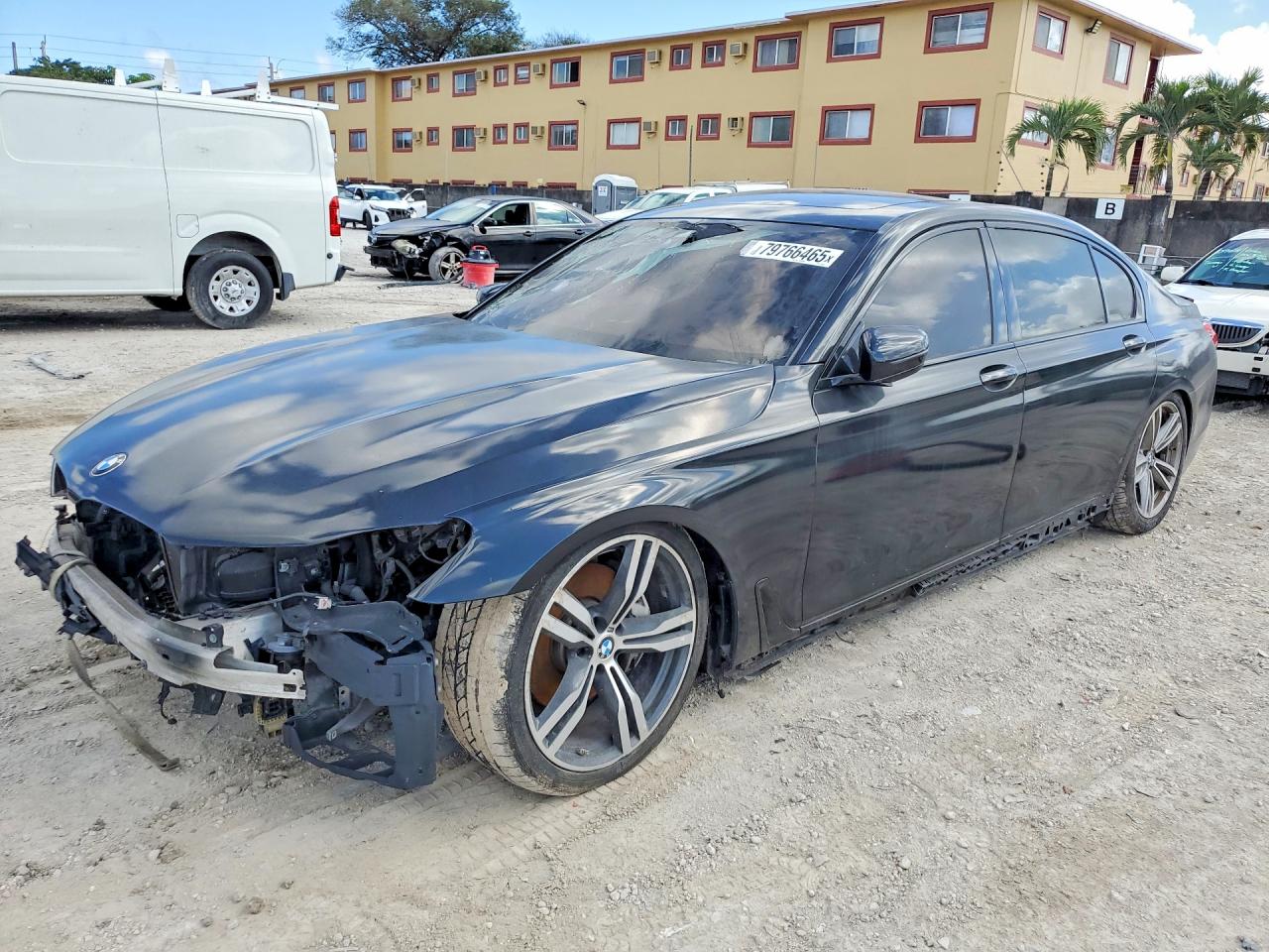 BMW 740 2019