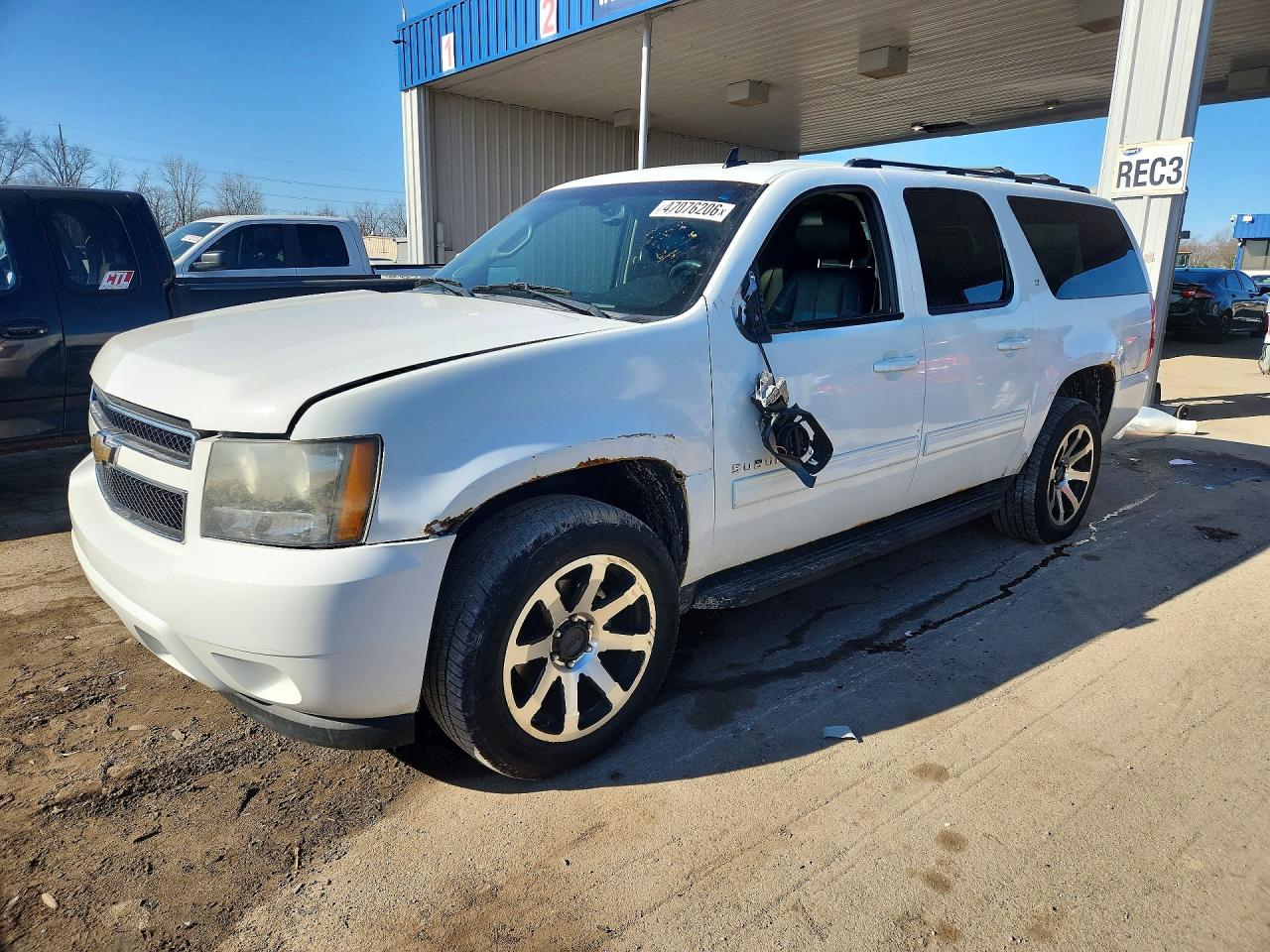 CHEVROLET SUBURBAN 2011