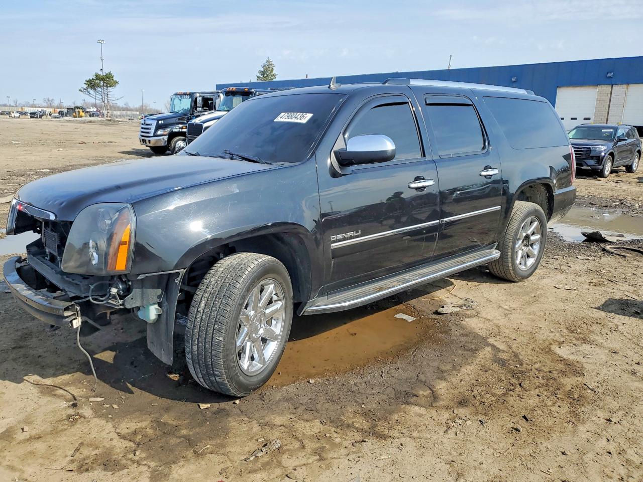 GMC YUKON XL 2013