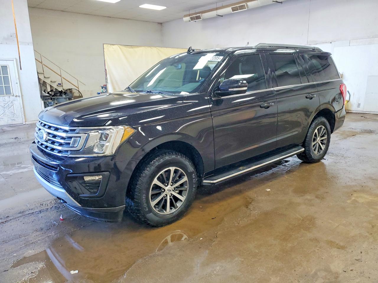 FORD EXPEDITION 2021