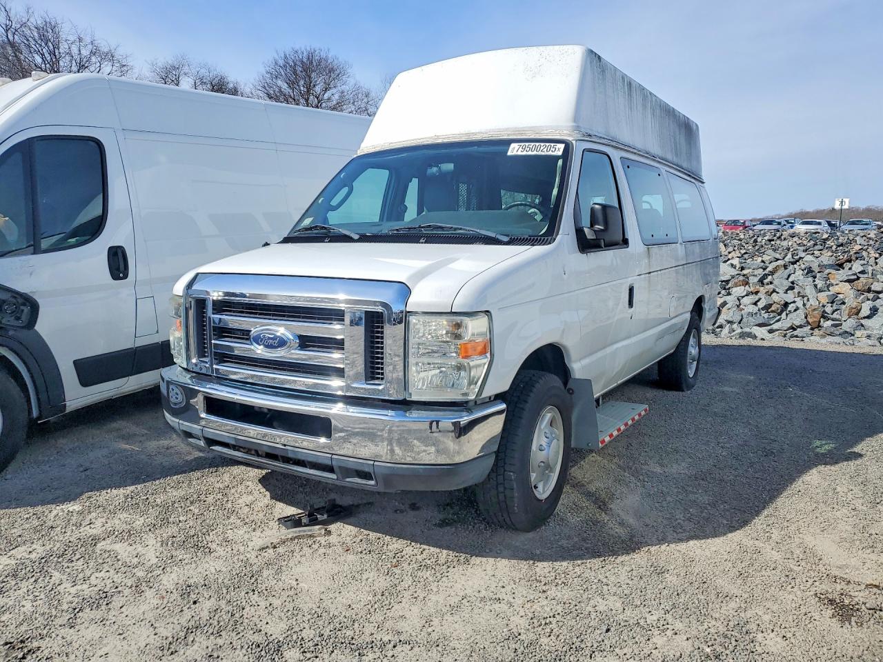 FORD ECONOLINE 2009