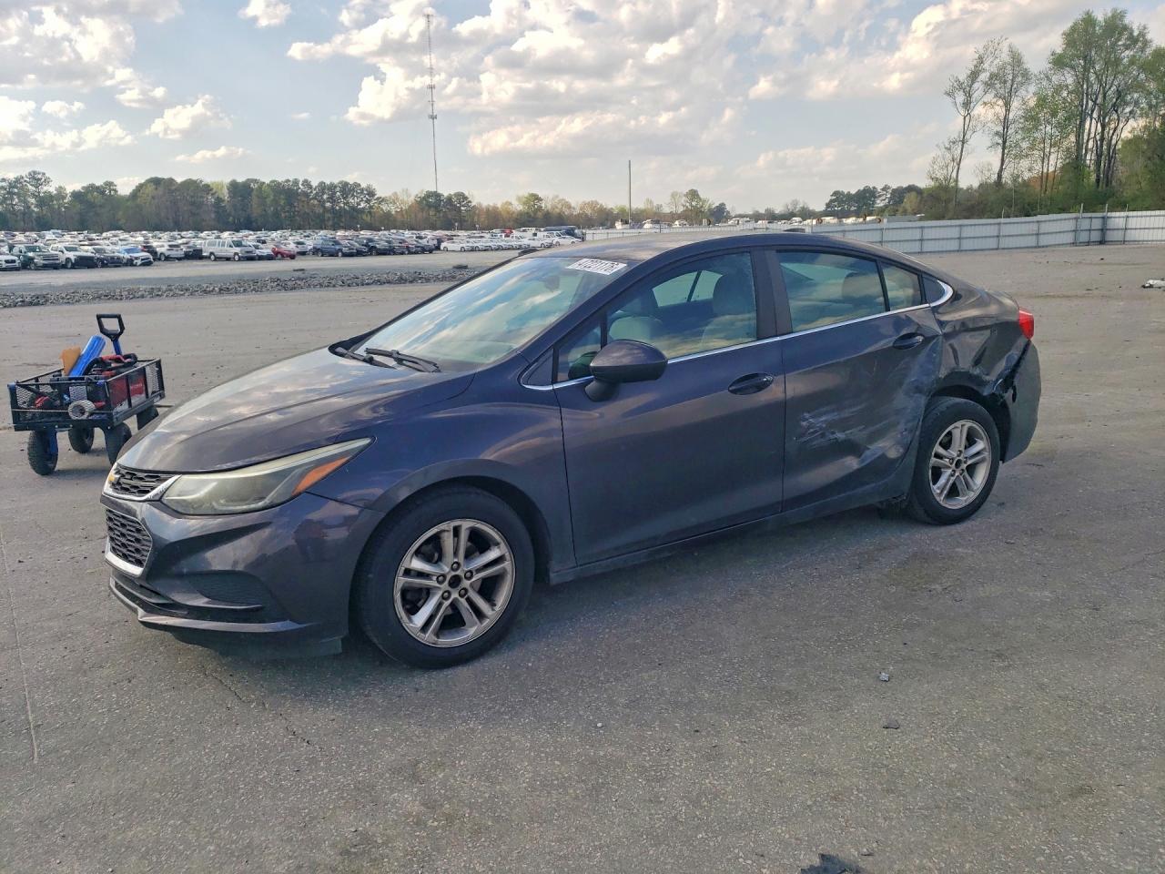 CHEVROLET CRUZE 2017