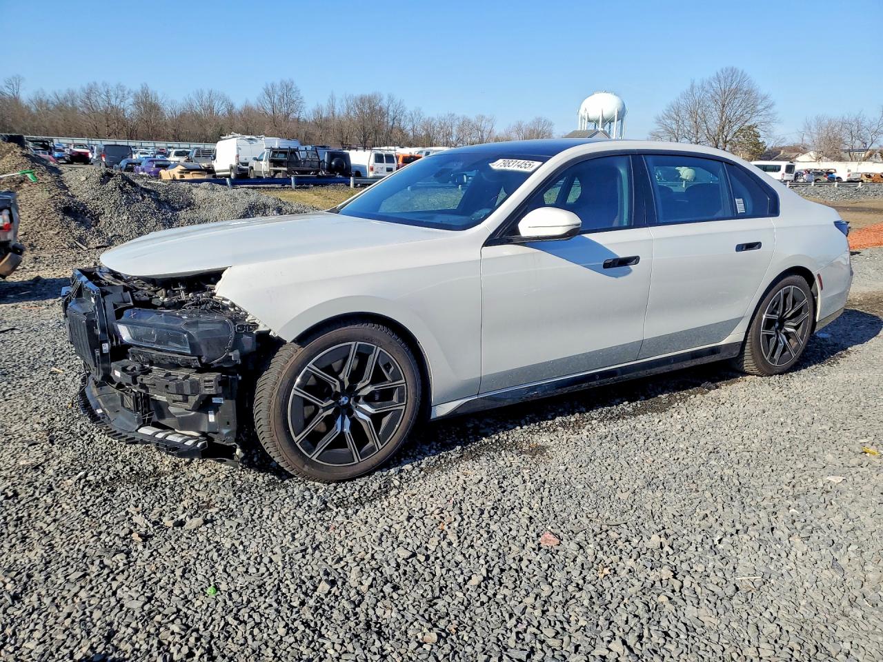 BMW 760 2023