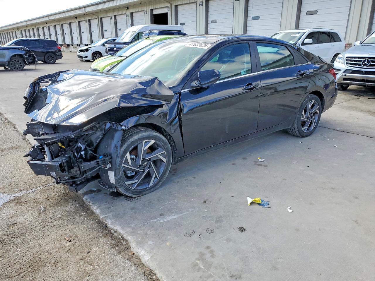 HYUNDAI ELANTRA 2025