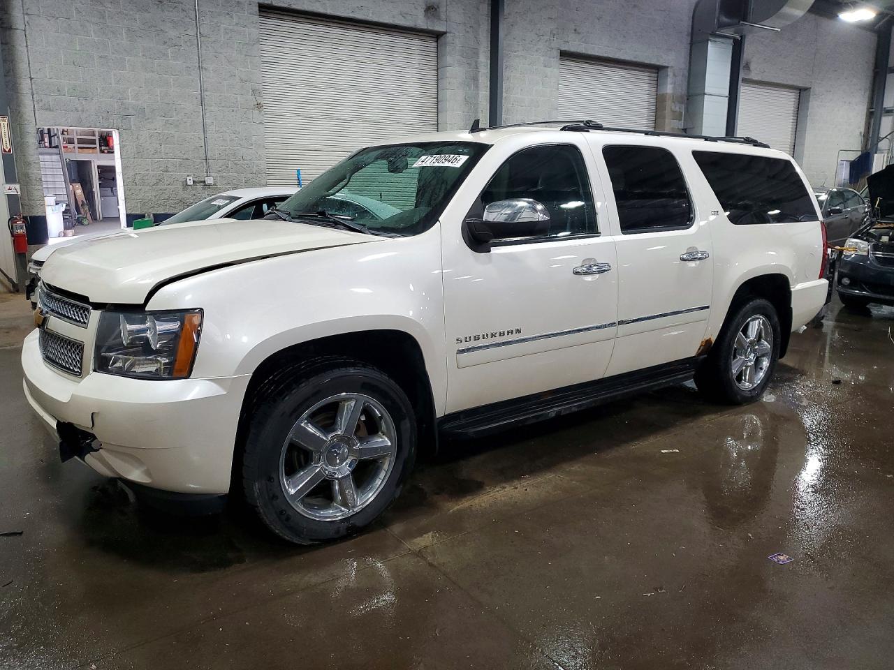 CHEVROLET SUBURBAN 2012