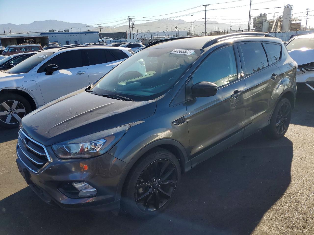 FORD ESCAPE 2018