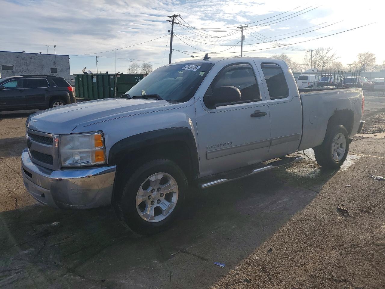 CHEVROLET SILVERADO 2013
