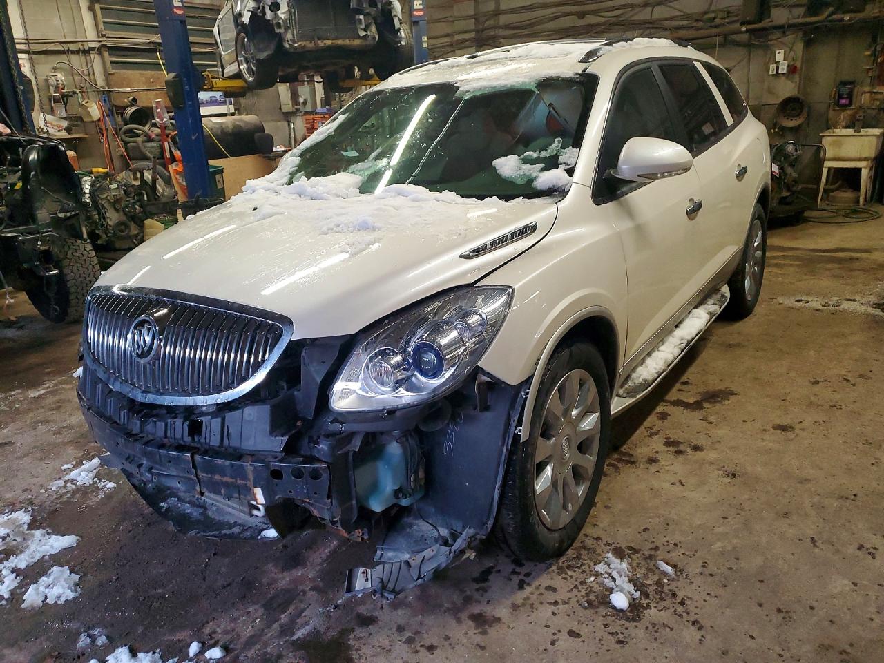 BUICK ENCLAVE 2010