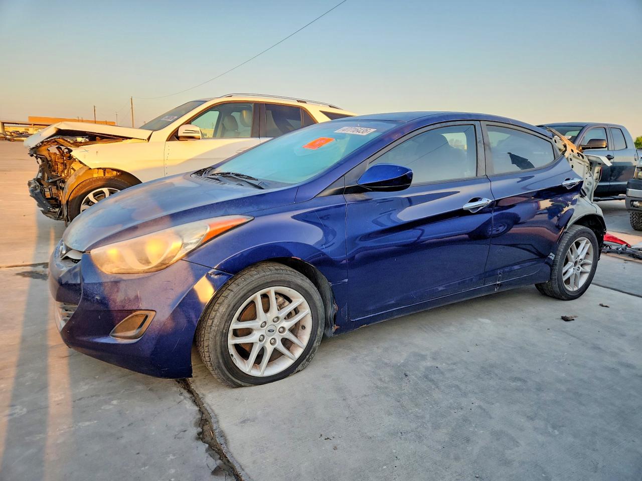 HYUNDAI ELANTRA 2011