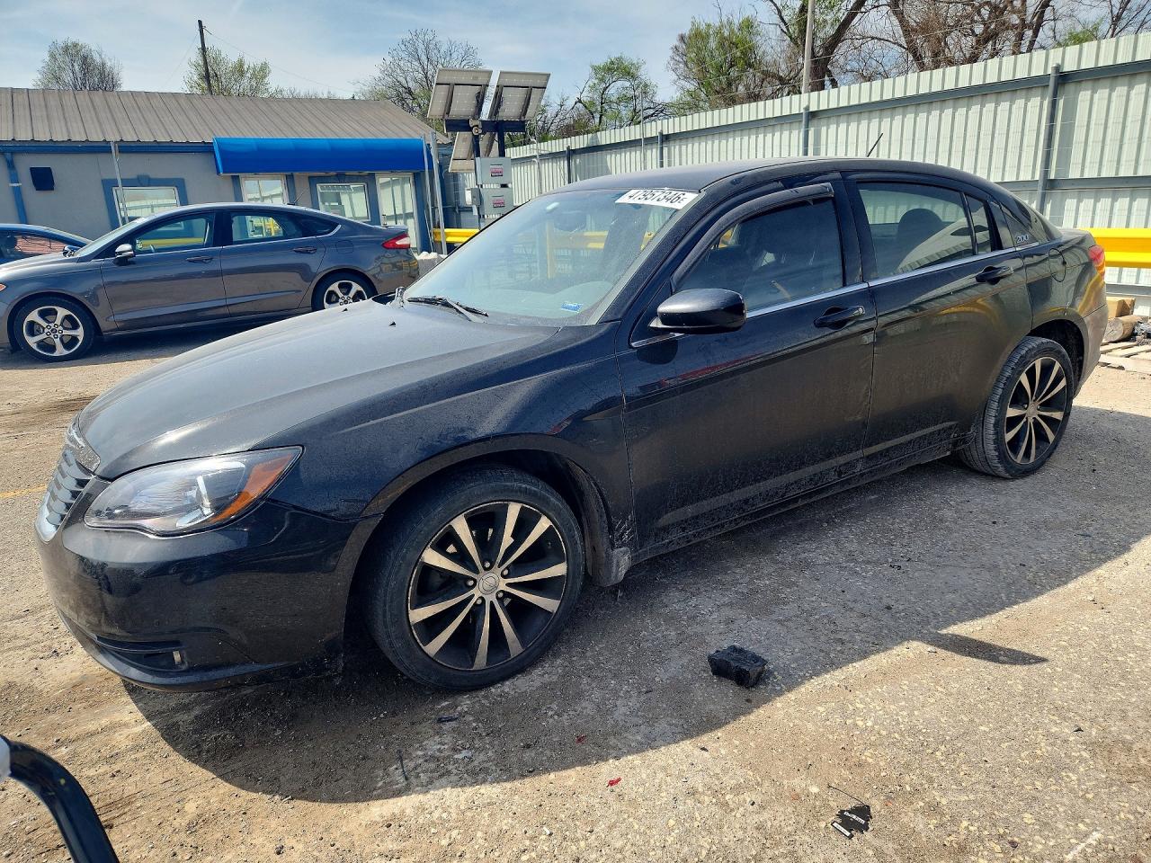CHRYSLER 200 2013