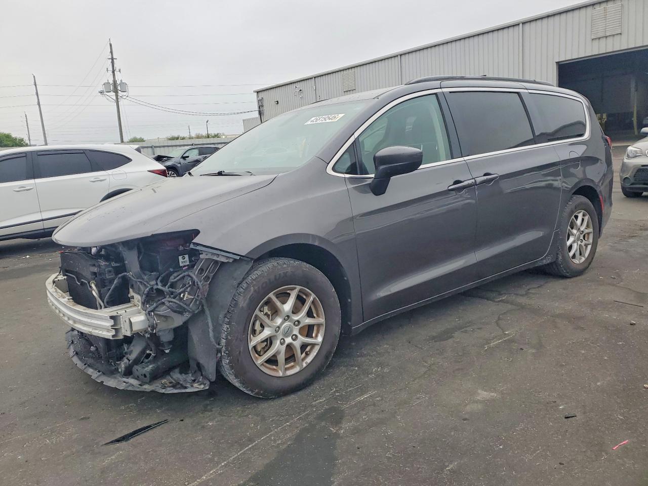 CHRYSLER VOYAGER 2021