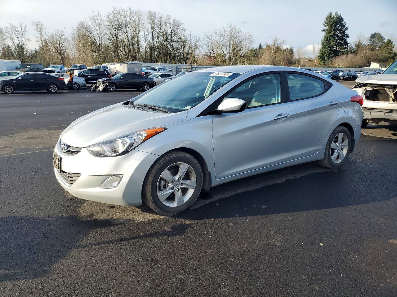 HYUNDAI ELANTRA 2013