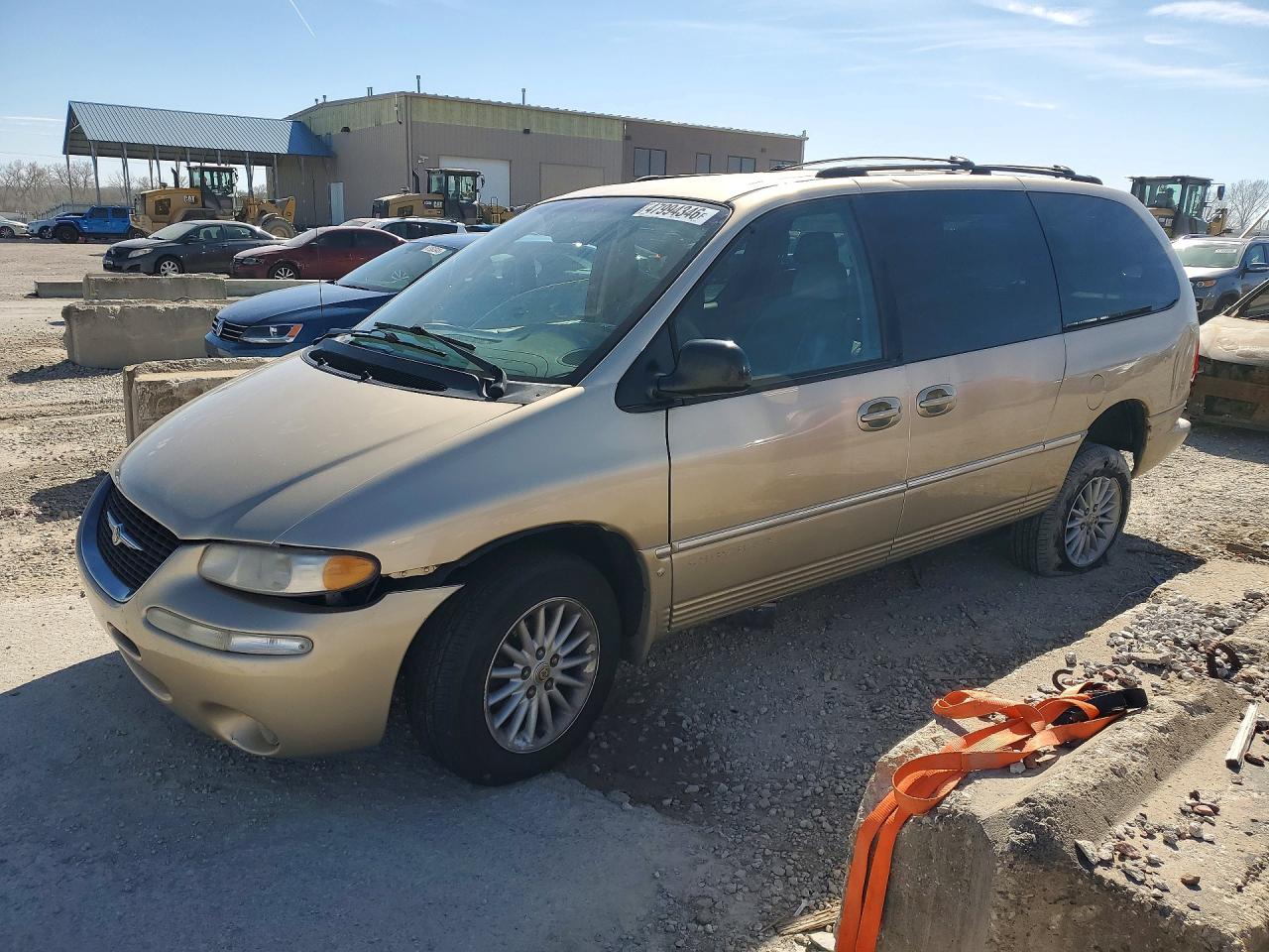 CHRYSLER TOWN & COUNTRY 2000