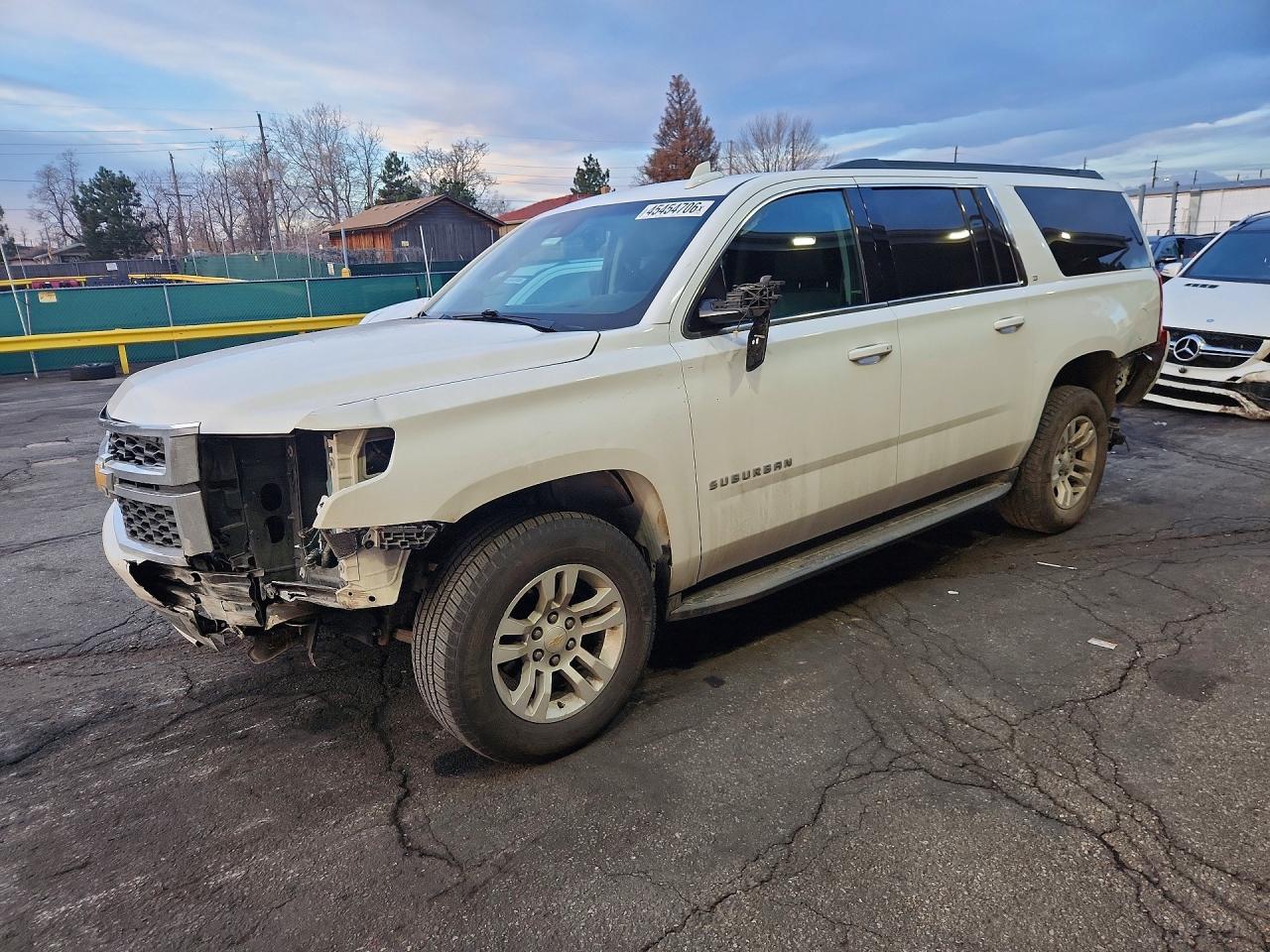 CHEVROLET SUBURBAN 2015