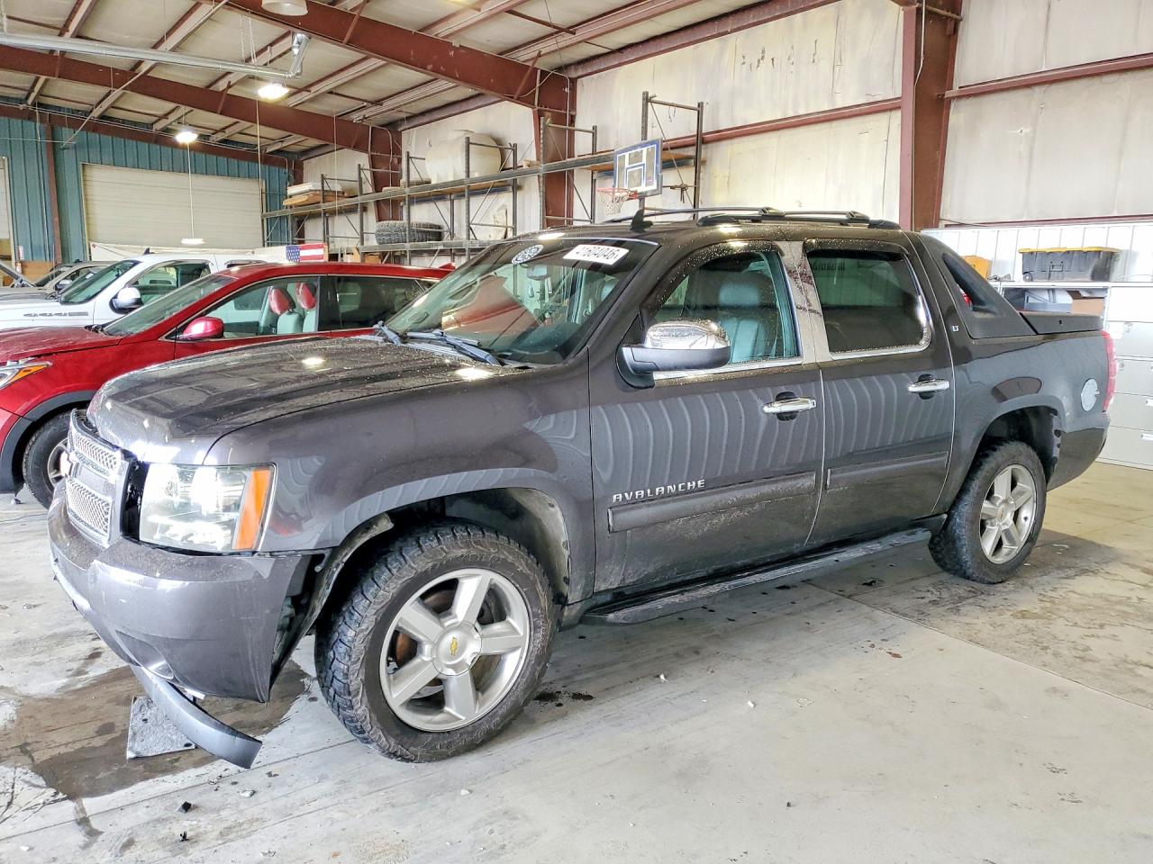 CHEVROLET AVALANCHE 2011