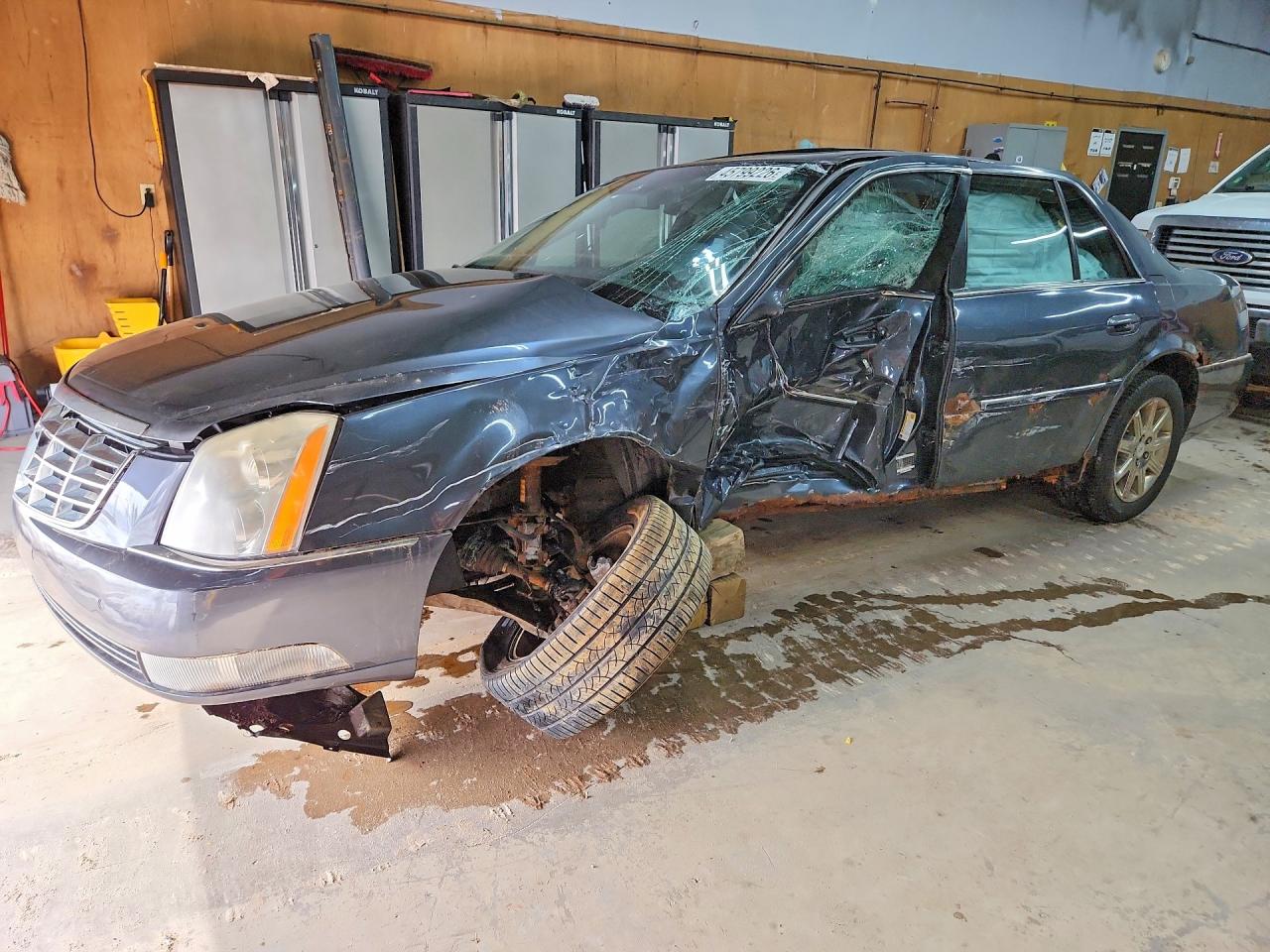 CADILLAC DTS 2010