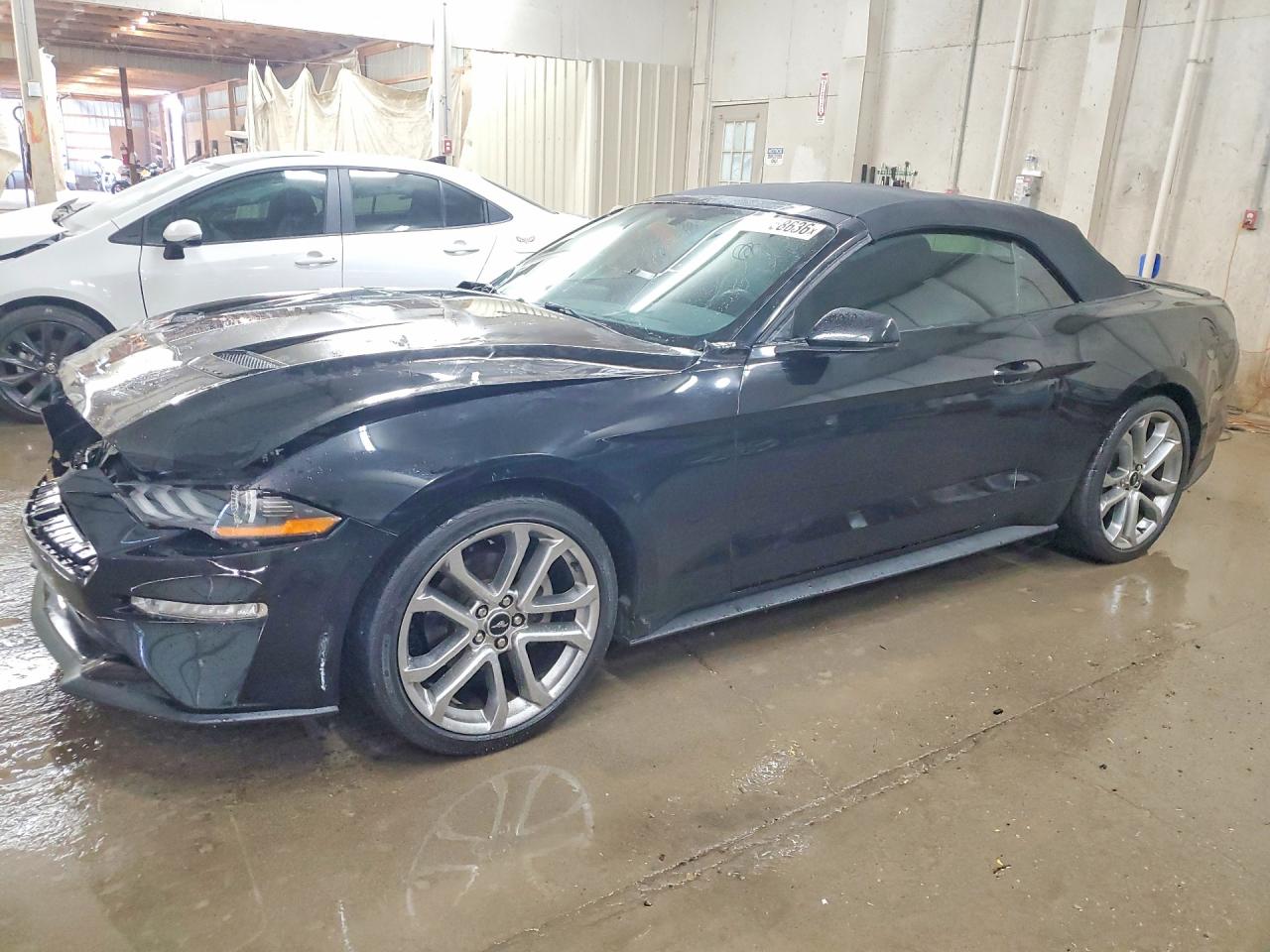 FORD MUSTANG 2020