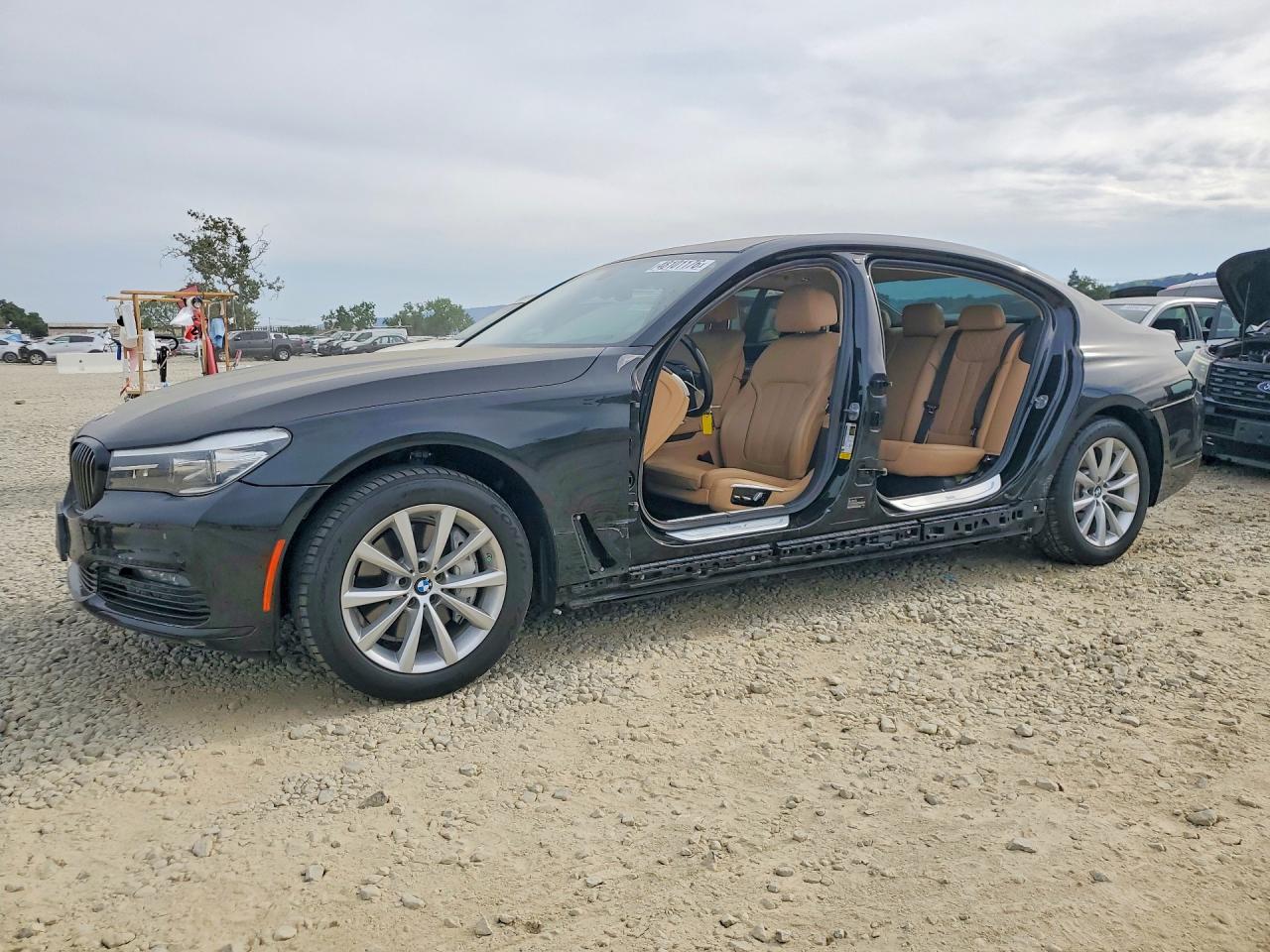BMW 740 2016