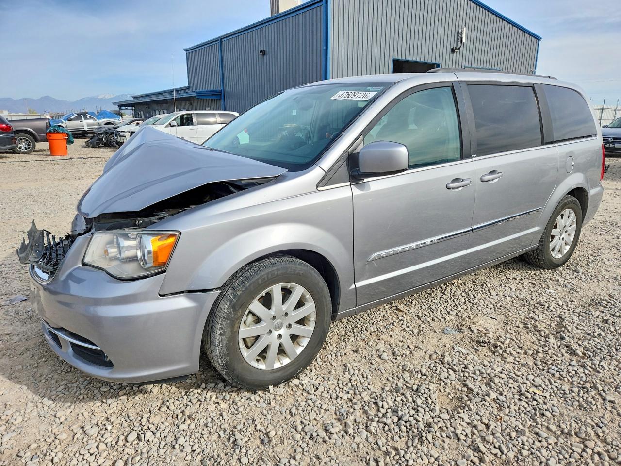 CHRYSLER TOWN & COUNTRY 2014