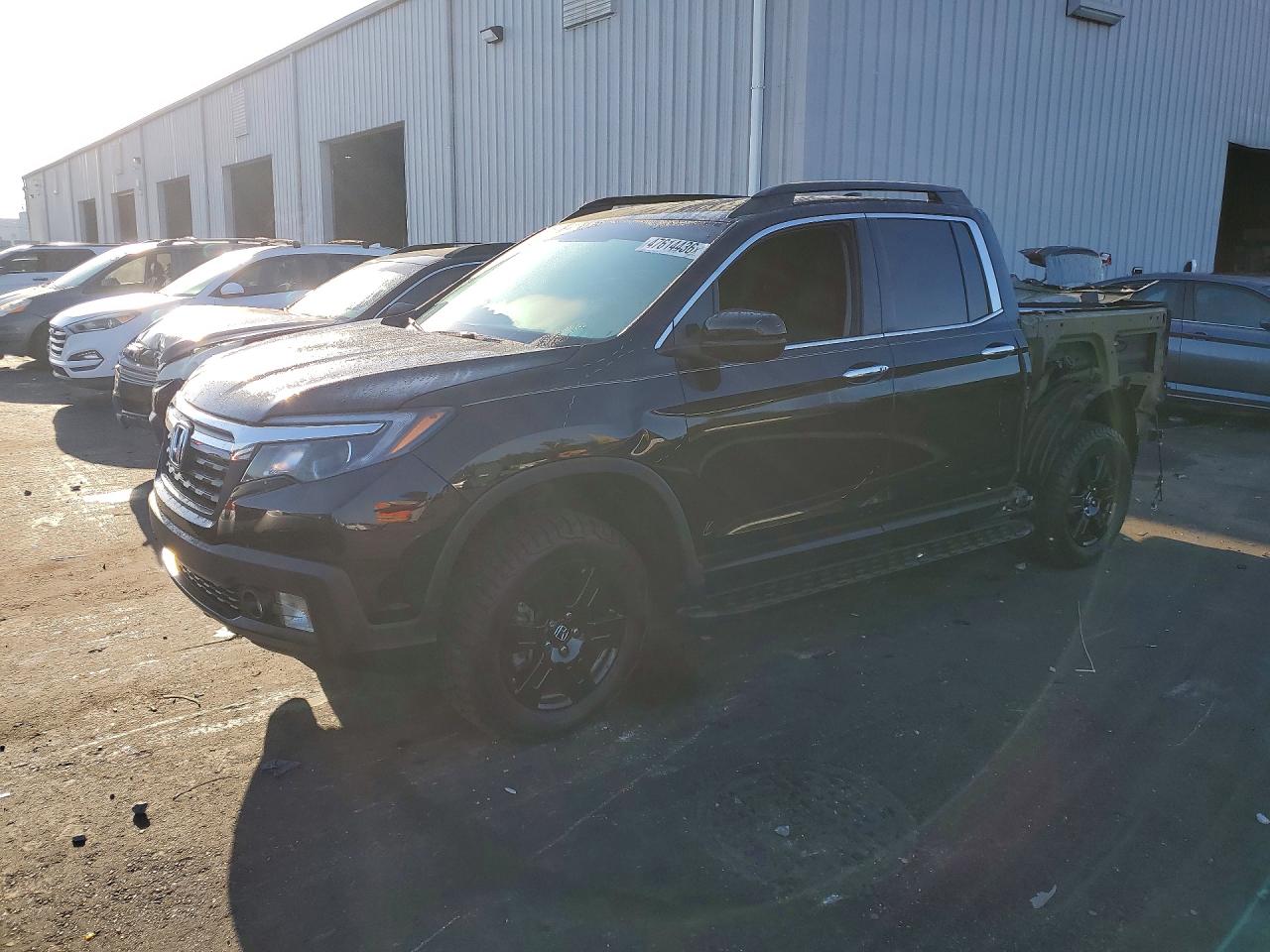 HONDA RIDGELINE 2018