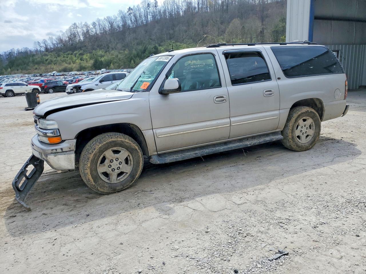 CHEVROLET SUBURBAN 2004