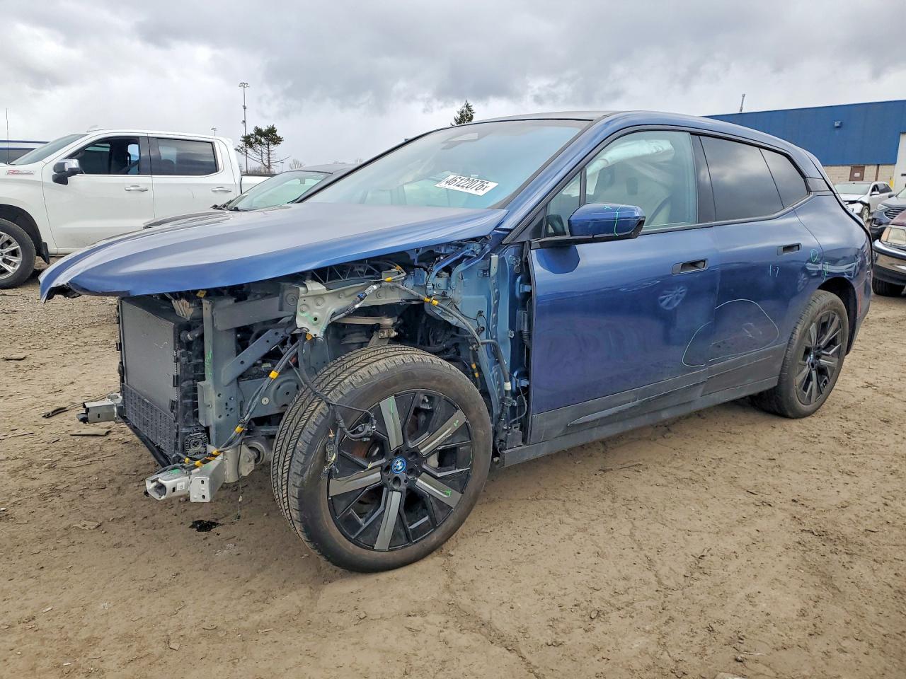 BMW IX 2024