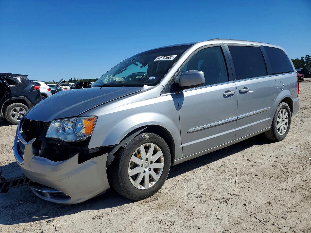 CHRYSLER TOWN & COUNTRY 2014