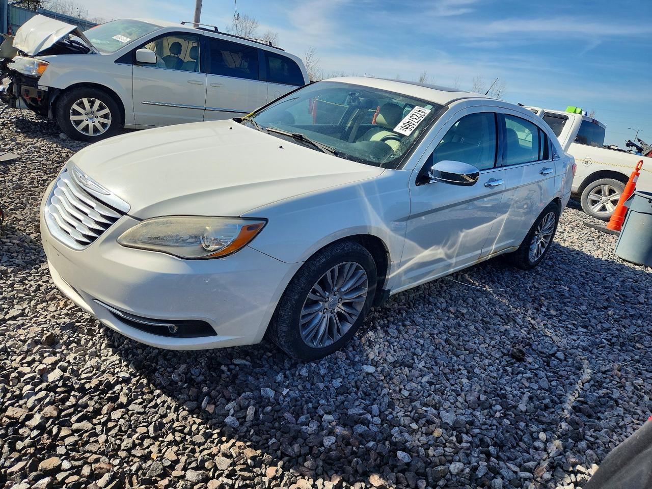 CHRYSLER 200 2011