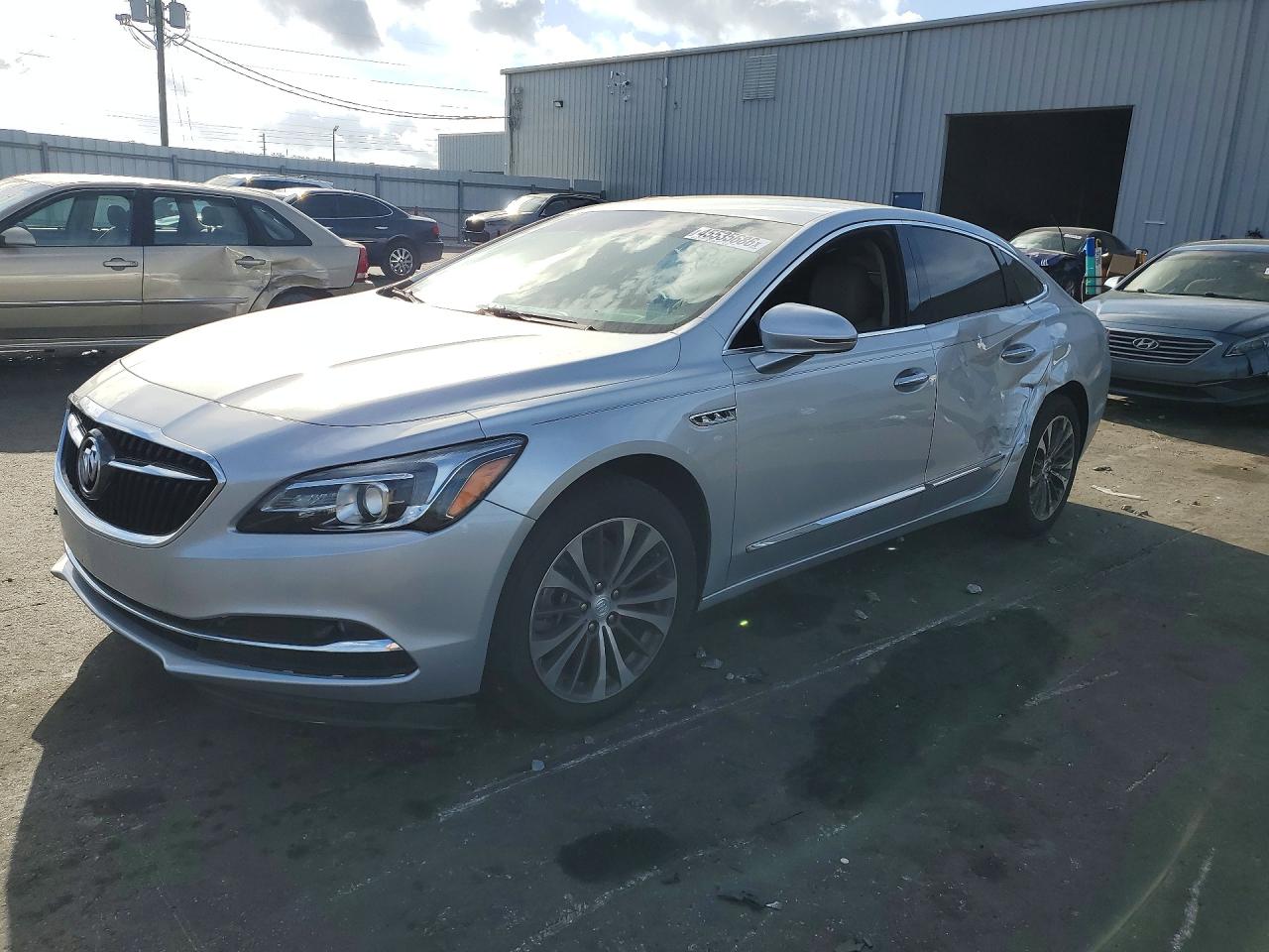 BUICK LACROSSE 2017