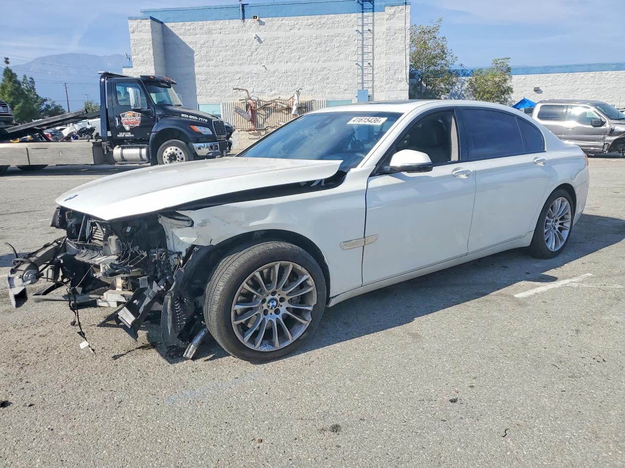 BMW 750 2014