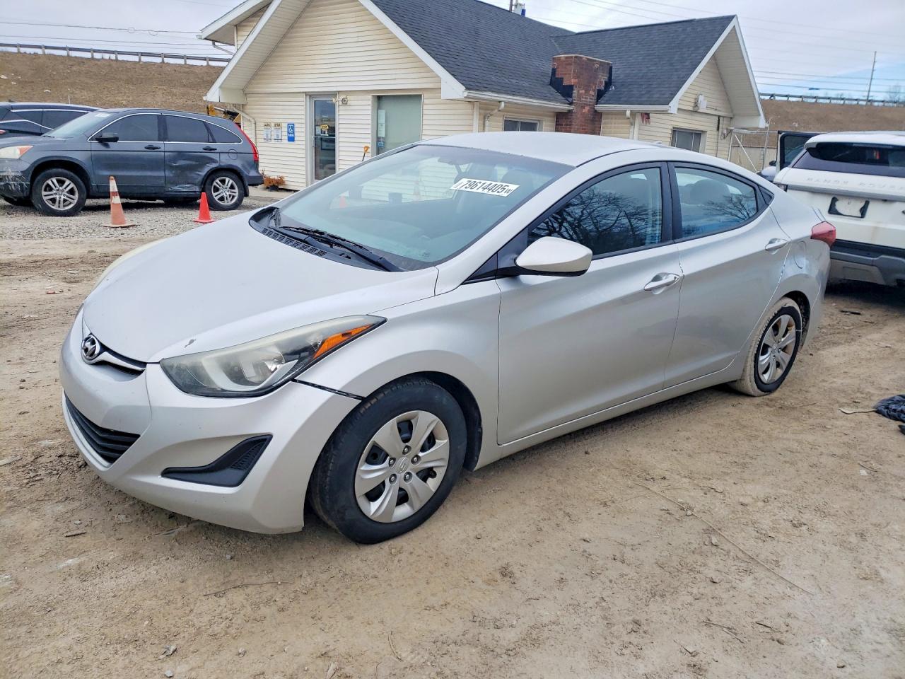HYUNDAI ELANTRA 2016