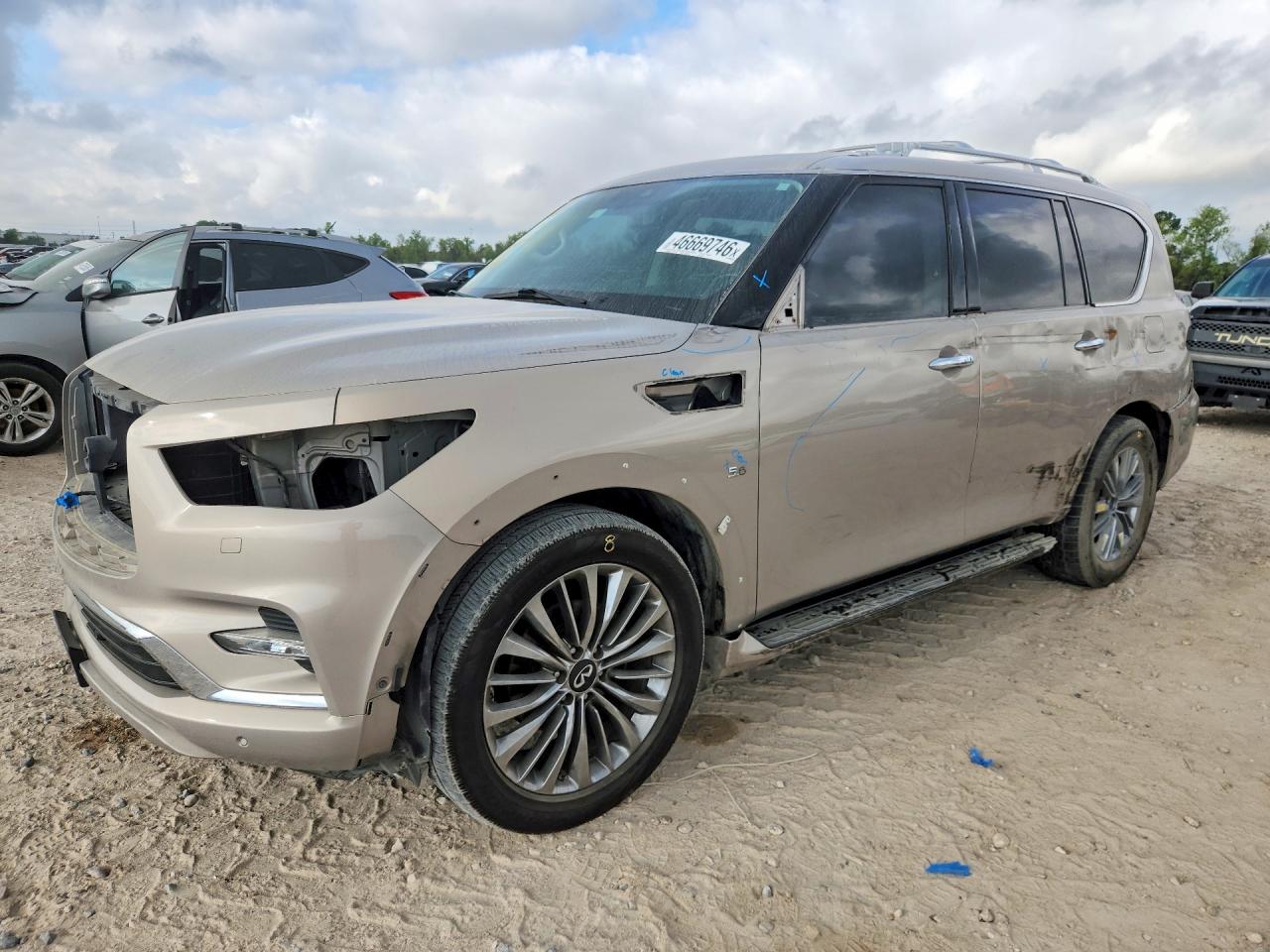 INFINITI QX80 2019