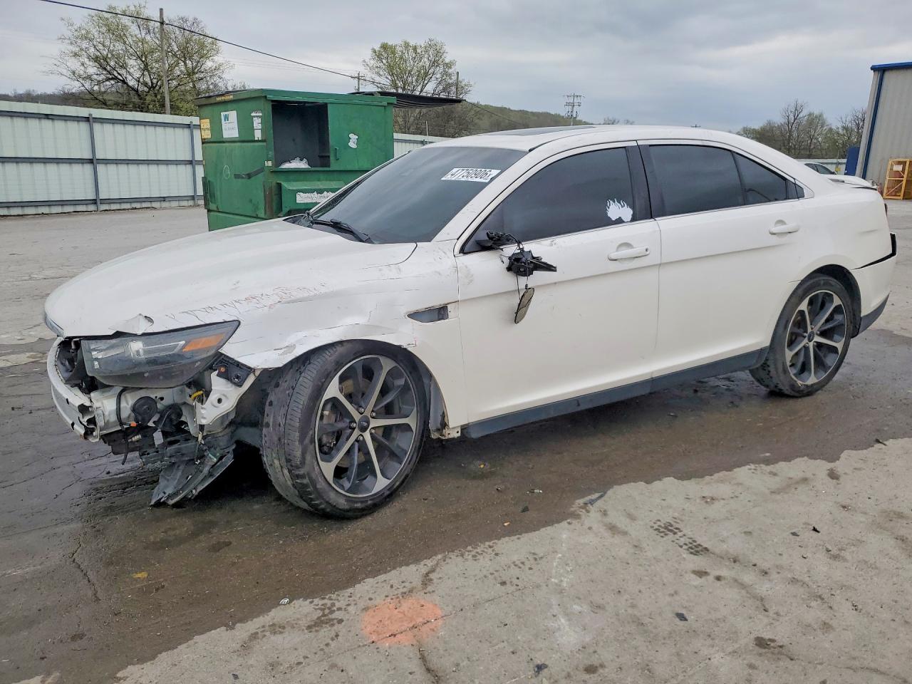 FORD TAURUS 2015